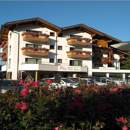 Hotel Flora Alpina Campitello di Fassa Exteriér fotografie