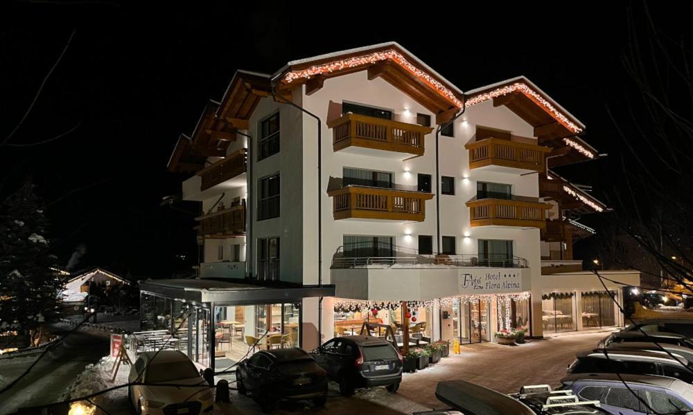Hotel Flora Alpina Campitello di Fassa Exteriér fotografie
